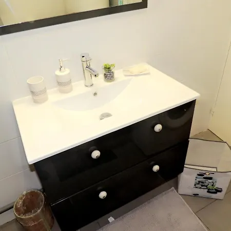 Appartement Le Cosy 3 Min De La Gare A Pieds Parking Gratuit Ventilateur