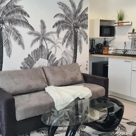 Le Cosy 3 Min De La Gare A Pieds Parking Gratuit Ventilateur