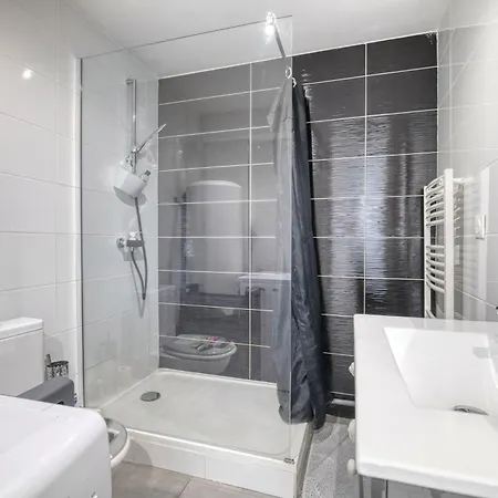 Le Cosy 3 Min De La Gare A Pieds Parking Gratuit Ventilateur Apartment *