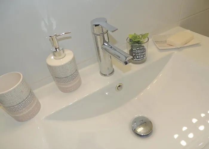 Le Cosy 3 Min De La Gare à Pieds Parking Gratuit Calme Appartement