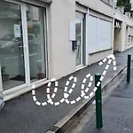 Appartement Le Cosy 3 Min De La Gare A Pieds Parking Gratuit Ventilateur